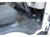 三菱ふそうキャンター平ボディ小型（2t・3t）[写真39]