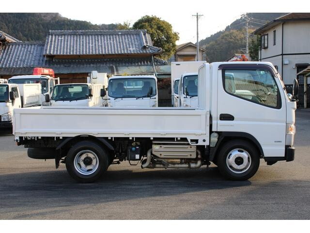 三菱ふそうキャンター平ボディ小型（2t・3t）[写真05]