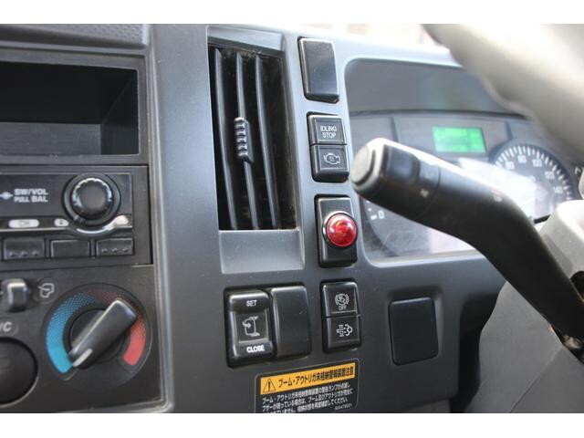 いすゞフォワードクレーン4段中型（4t）[写真34]