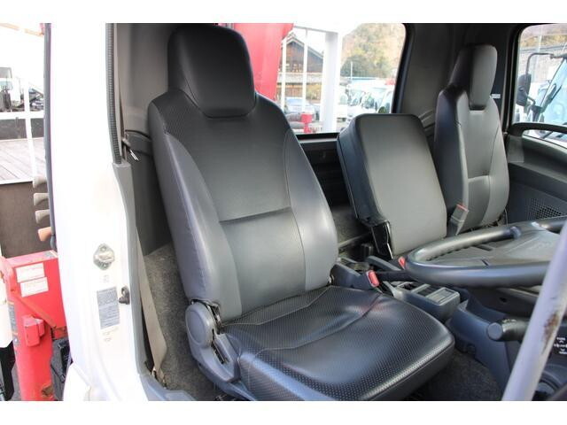 いすゞフォワードクレーン4段中型（4t）[写真37]