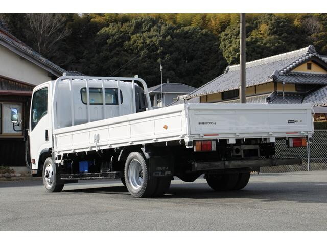 いすゞエルフ平ボディ小型（2t・3t）[写真02]