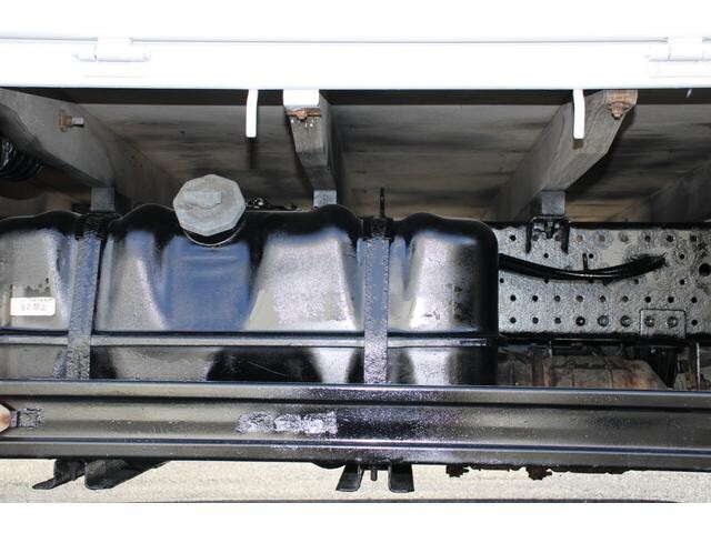 いすゞエルフ平ボディ小型（2t・3t）[写真28]