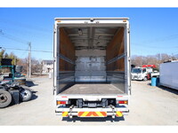 三菱ふそうキャンターアルミウイング小型（2t・3t）[写真13]