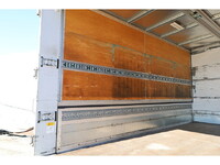 三菱ふそうキャンターアルミウイング小型（2t・3t）[写真14]