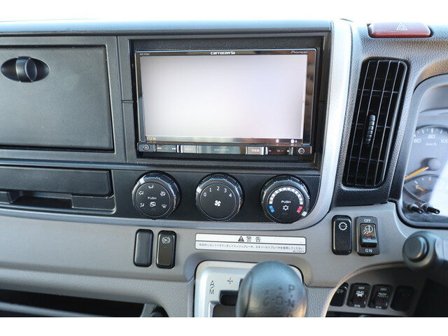 三菱ふそうキャンターアルミウイング小型（2t・3t）[写真27]