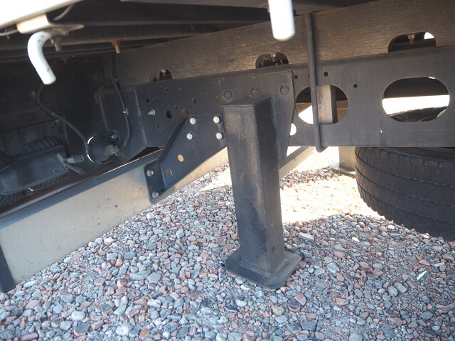 いすゞフォワードセルフクレーン4段中型（4t）[写真10]