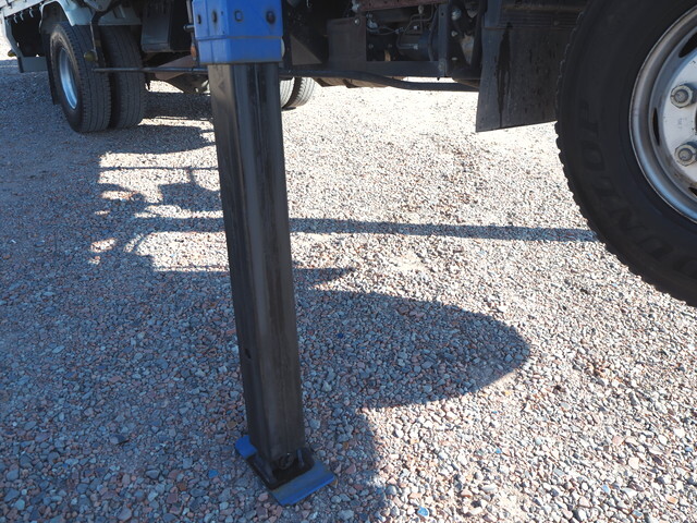 いすゞフォワードセルフクレーン4段中型（4t）[写真13]