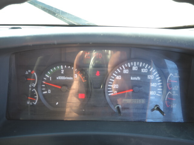 いすゞフォワードセルフクレーン4段中型（4t）[写真40]