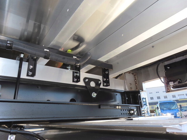 日野レンジャー冷凍車（冷蔵車）中型（4t）[写真21]