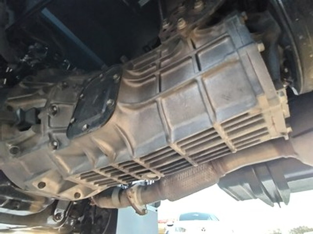 日野デュトロ平ボディ小型（2t・3t）[写真12]