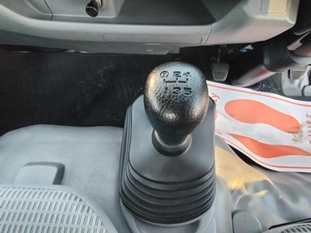 日野デュトロ平ボディ小型（2t・3t）[写真24]