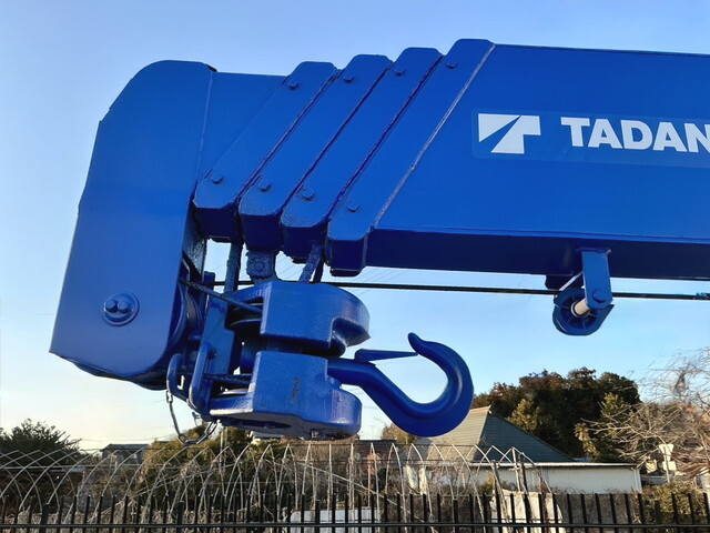 三菱ふそうキャンターセルフクレーン5段小型（2t・3t）[写真12]