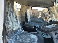 三菱ふそうキャンターセルフクレーン5段小型（2t・3t）[写真16]