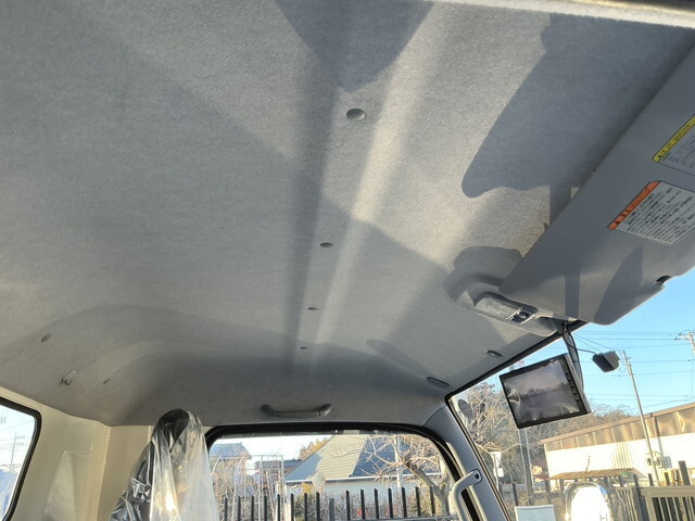 三菱ふそうキャンターセルフクレーン5段小型（2t・3t）[写真16]