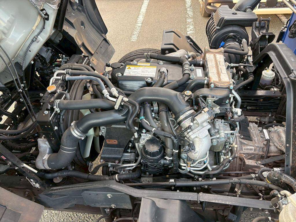 いすゞフォワードクレーン4段中型（4t）[写真16]