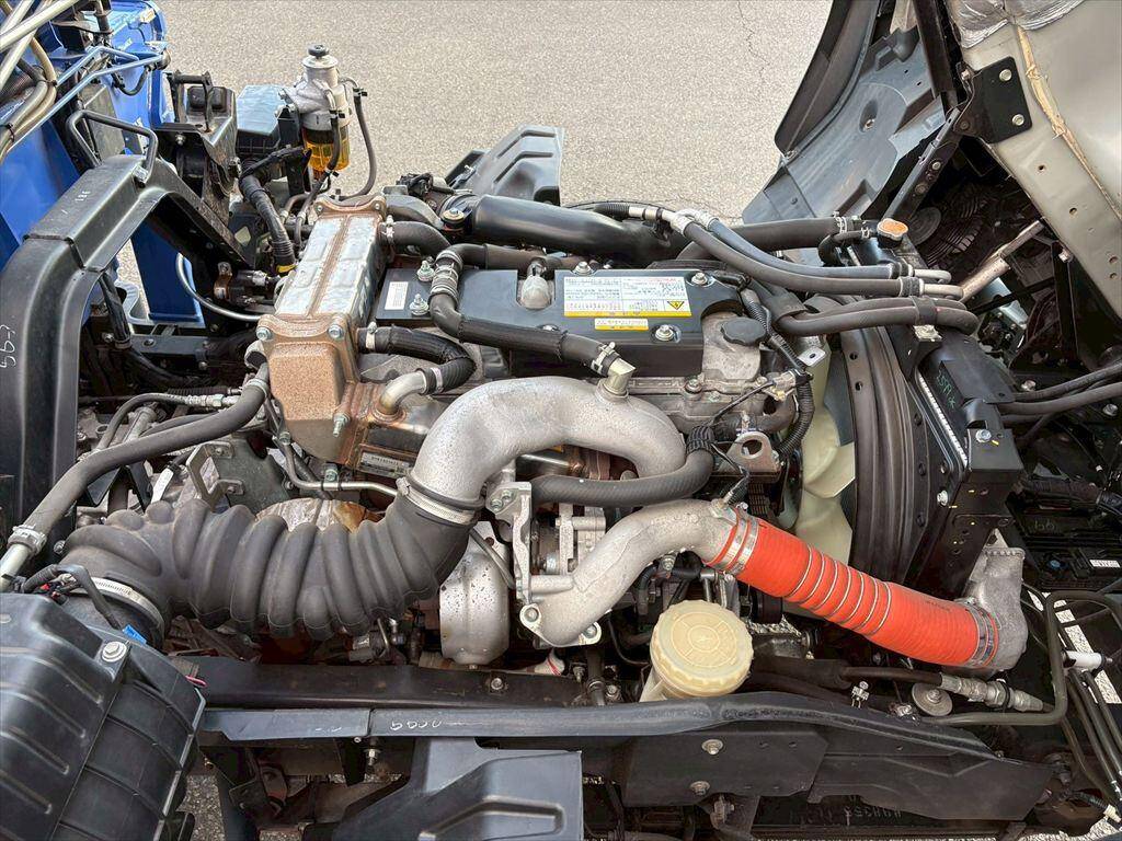 いすゞフォワードクレーン4段中型（4t）[写真17]