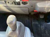 いすゞエルフアルミバン小型（2t・3t）[写真21]