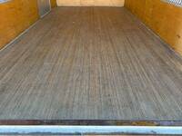 いすゞエルフアルミバン小型（2t・3t）[写真08]