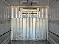 いすゞフォワード冷蔵冷凍ウイング増トン（6t・8t）[写真08]