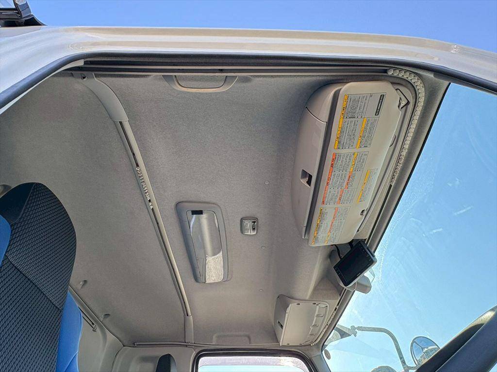 いすゞギガアルミブロック大型（10t）[写真22]