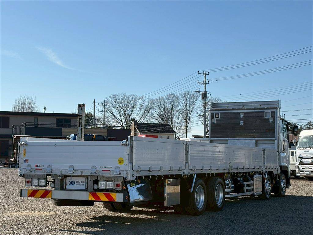 いすゞギガアルミブロック大型（10t）[写真04]