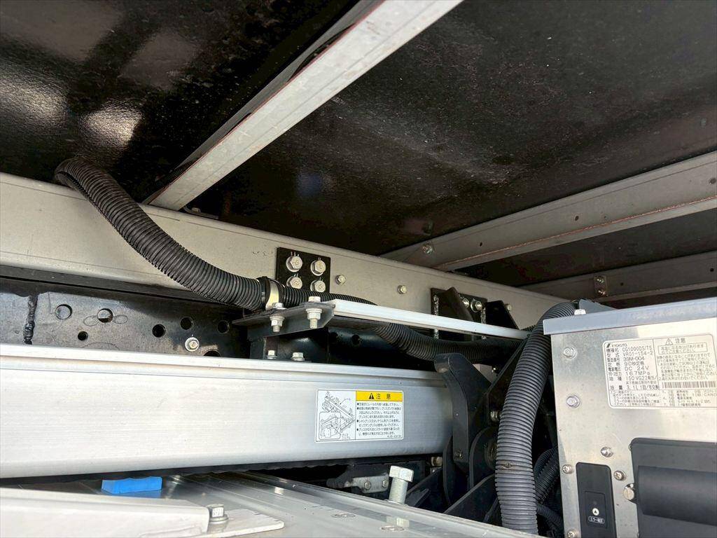 日野デュトロ冷凍車（冷蔵車）小型（2t・3t）[写真14]