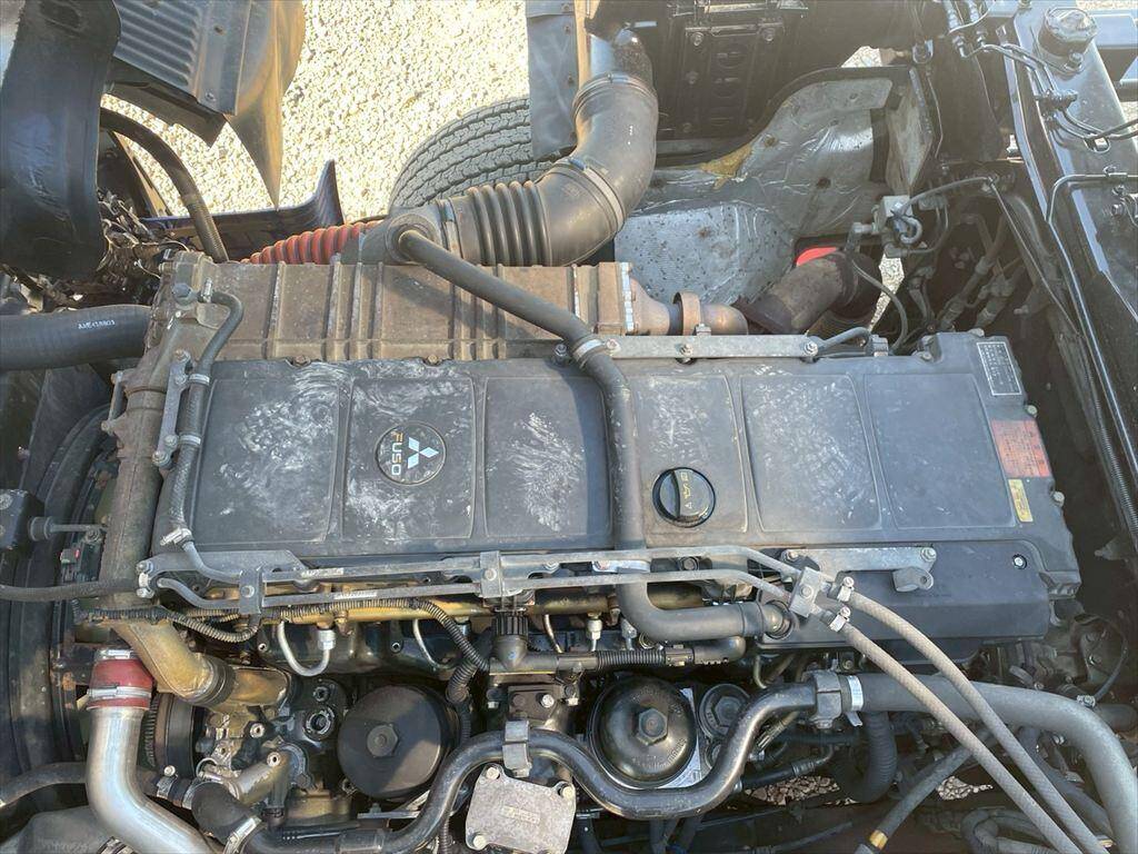 三菱ふそうスーパーグレートコンテナ専用車大型（10t）[写真15]