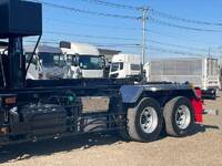 三菱ふそうスーパーグレートコンテナ専用車大型（10t）[写真06]