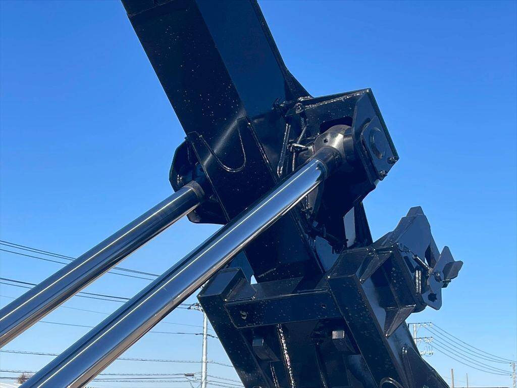 三菱ふそうスーパーグレートコンテナ専用車大型（10t）[写真09]