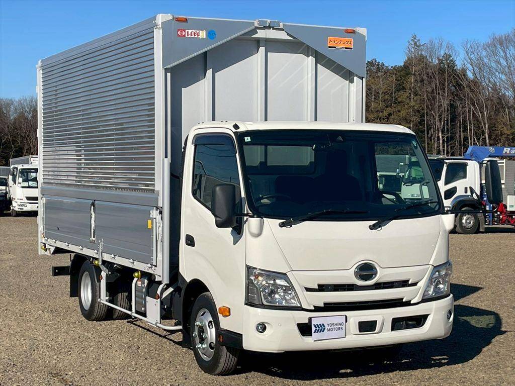 日野デュトロアルミウイング小型（2t・3t）[写真02]