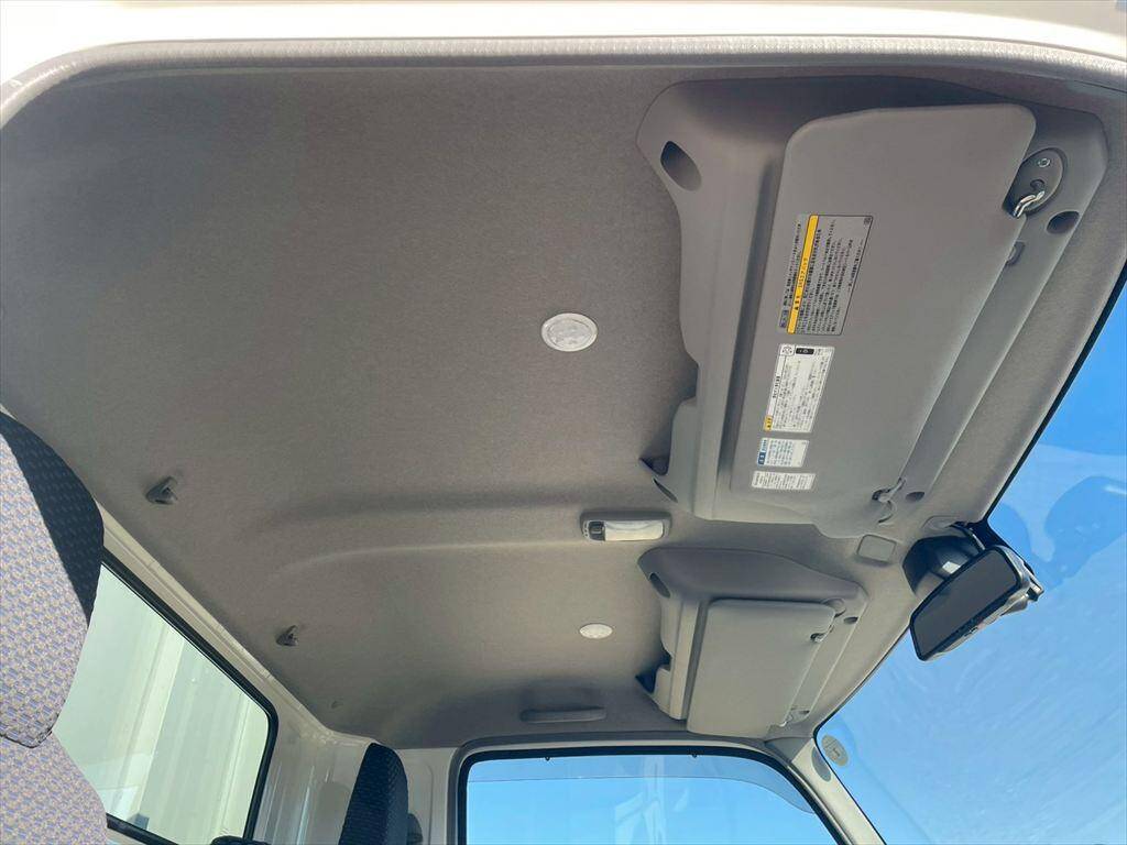 日野デュトロアルミウイング小型（2t・3t）[写真24]