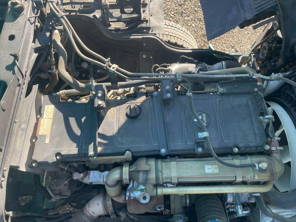 三菱ふそうスーパーグレートダンプ大型（10t）[写真16]