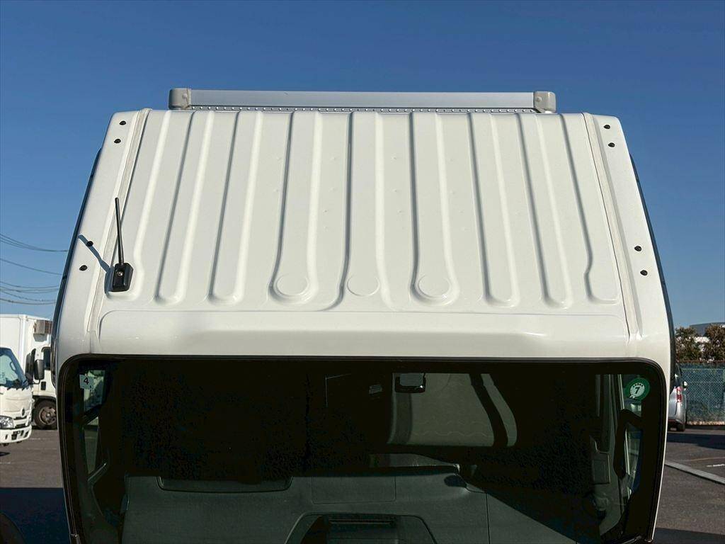 いすゞエルフアルミバン小型（2t・3t）[写真18]