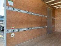 いすゞエルフアルミバン小型（2t・3t）[写真10]