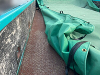 三菱ふそうキャンター平ボディ小型（2t・3t）[写真11]