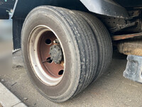 三菱ふそうキャンター平ボディ小型（2t・3t）[写真16]