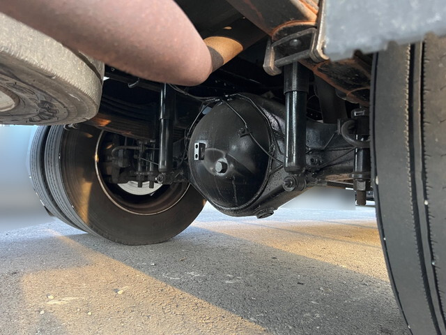 三菱ふそうキャンター平ボディ小型（2t・3t）[写真21]