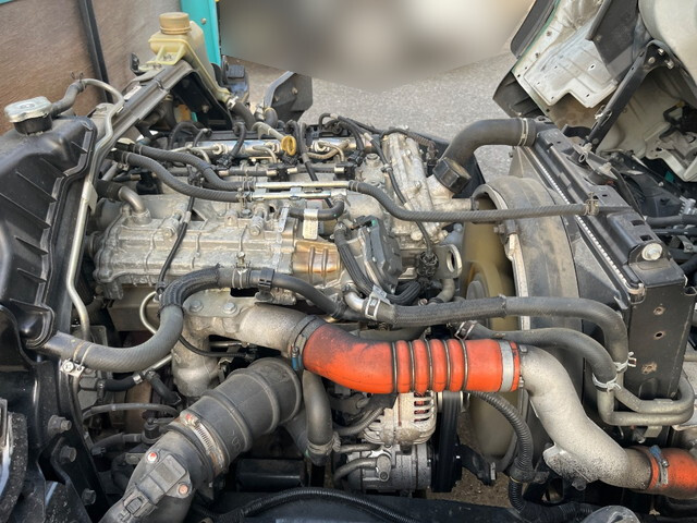 三菱ふそうキャンター平ボディ小型（2t・3t）[写真22]