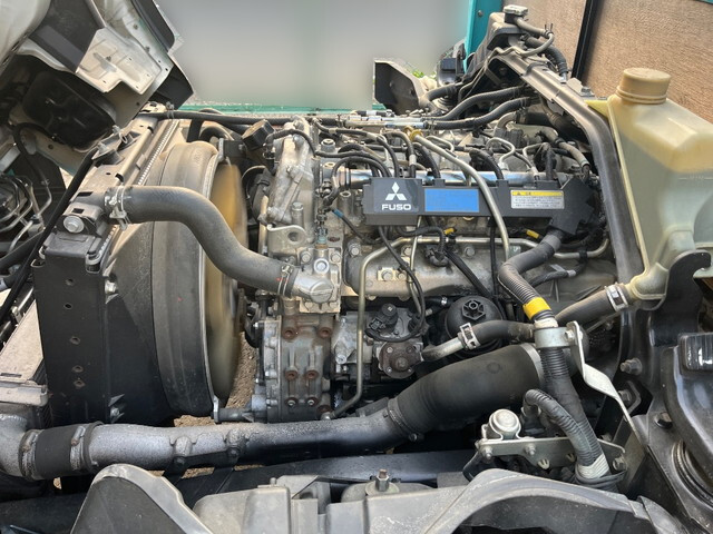 三菱ふそうキャンター平ボディ小型（2t・3t）[写真23]