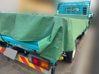 三菱ふそうキャンター平ボディ小型（2t・3t）[写真02]