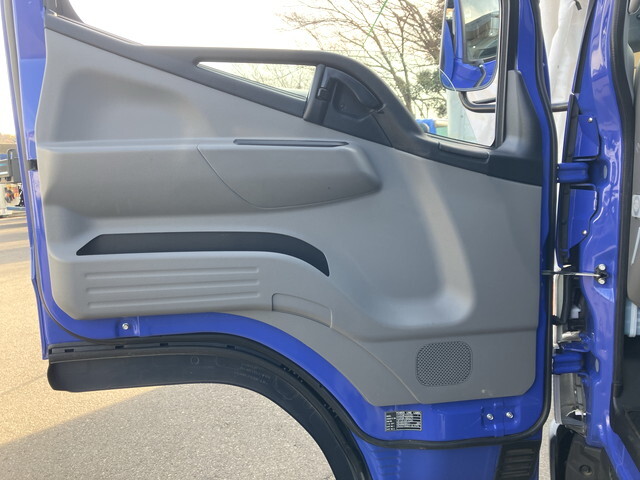 日産アトラス平ボディ小型（2t・3t）[写真28]