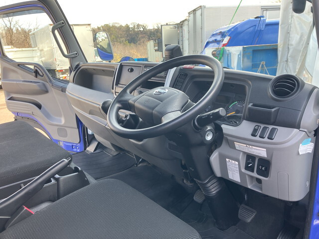 日産アトラス平ボディ小型（2t・3t）[写真33]