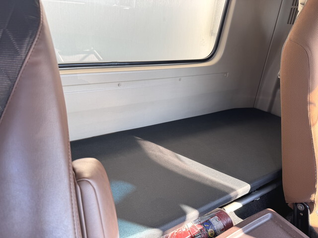 日野レンジャー冷凍車（冷蔵車）中型（4t）[写真30]