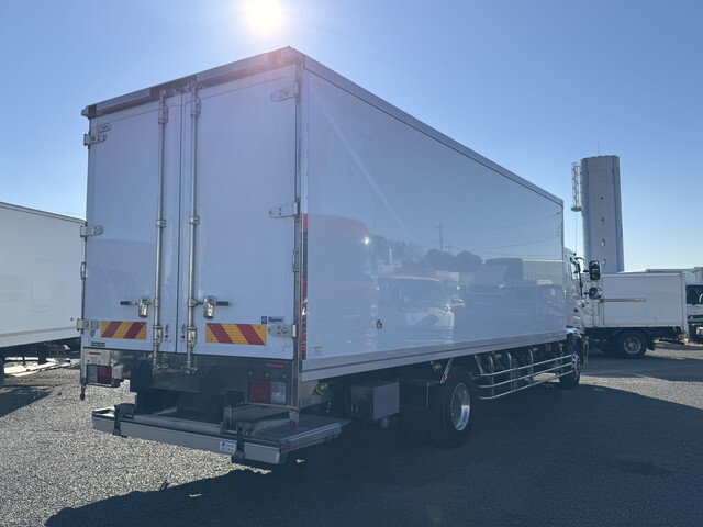 日野レンジャー冷凍車（冷蔵車）中型（4t）[写真04]