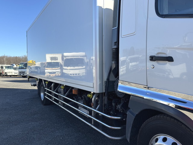 日野レンジャー冷凍車（冷蔵車）中型（4t）[写真08]