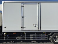 日野レンジャー冷凍車（冷蔵車）中型（4t）[写真10]