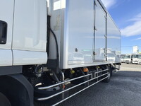 いすゞフォワード冷凍車（冷蔵車）中型（4t）[写真19]