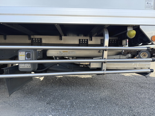 いすゞフォワード冷凍車（冷蔵車）中型（4t）[写真21]