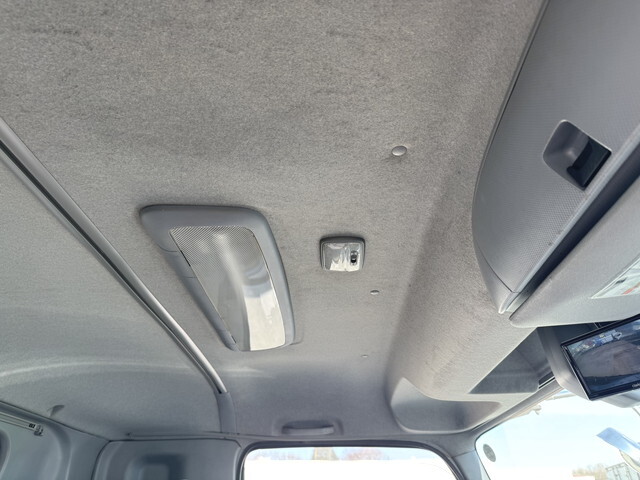 いすゞフォワード冷凍車（冷蔵車）中型（4t）[写真28]