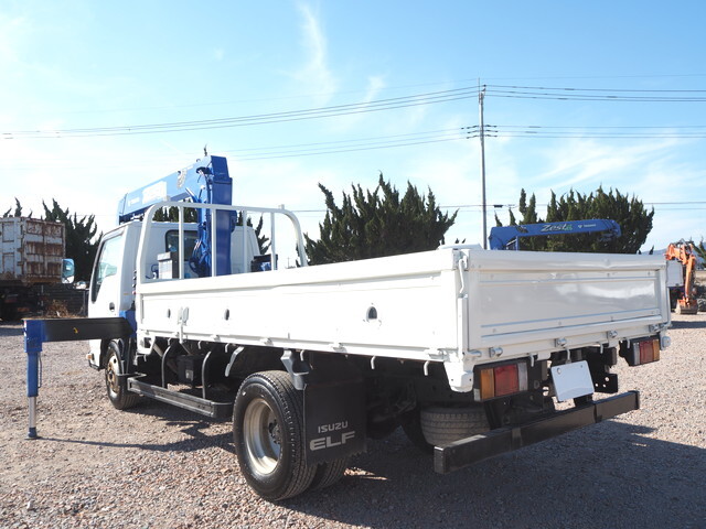 いすゞエルフクレーン4段小型（2t・3t）[写真02]